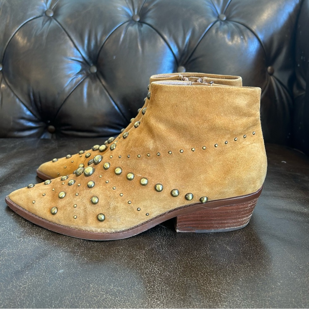 1. State Women’s Gold Studded Ankle Boots size 9